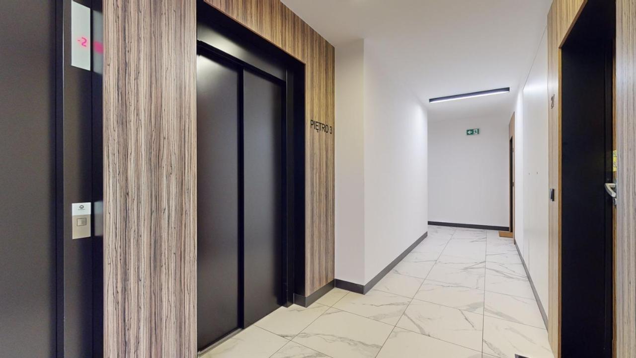 Family House Near The Market Square -perfect For Family & Business - Ksiecia Witolda Street 500 Steps To Market Square - 2 Bedrooms,2 Parking Places