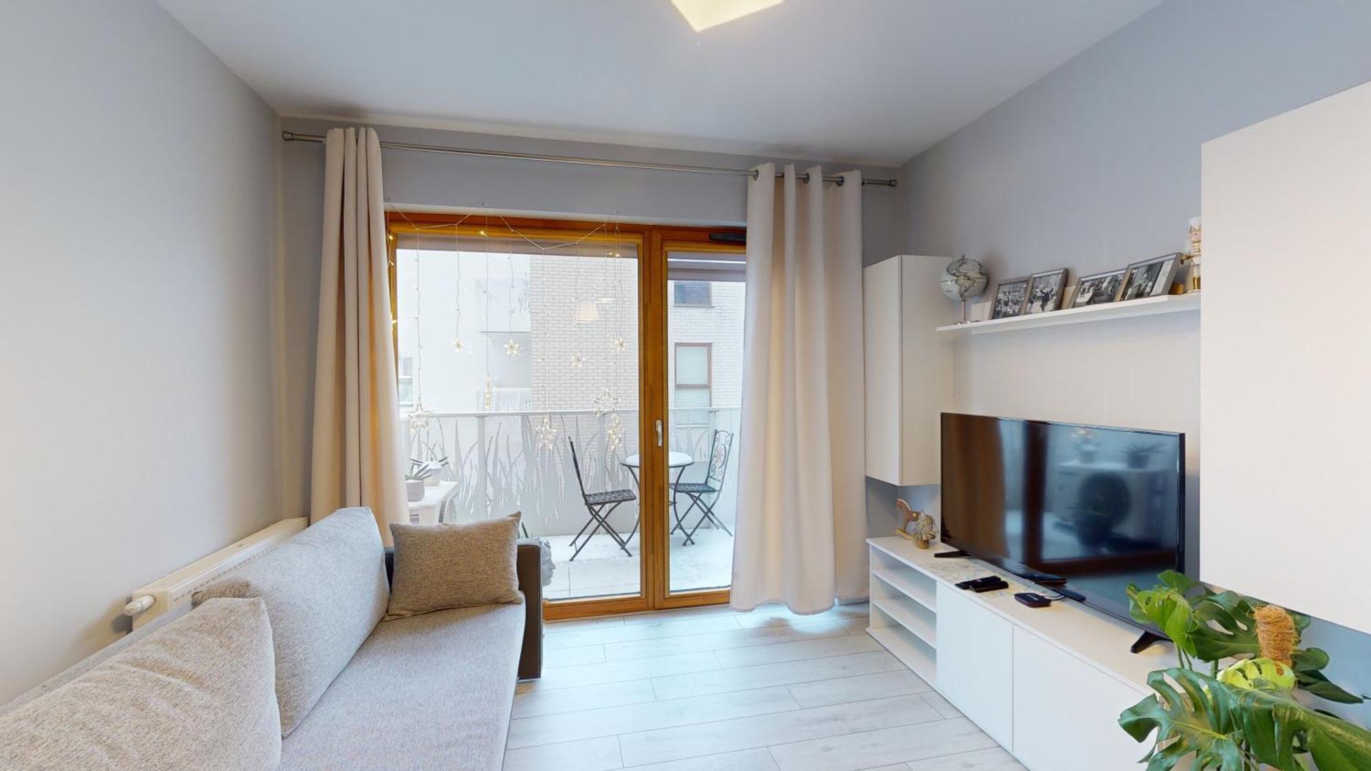 Family House Near The Market Square -perfect For Family & Business - Ksiecia Witolda Street 500 Steps To Market Square - 2 Bedrooms,2 Parking Places Apartment *