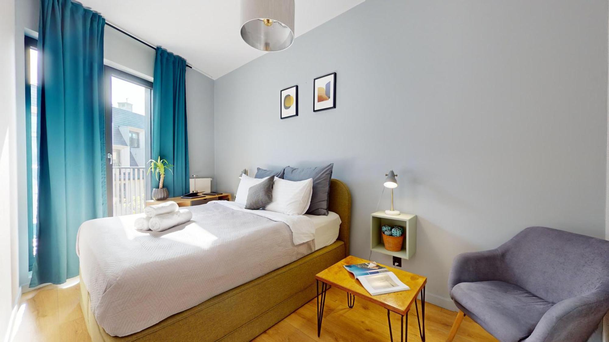 Family House Near The Market Square -perfect For Family & Business - Ksiecia Witolda Street 500 Steps To Market Square - 2 Bedrooms,2 Parking Places * Wroclaw